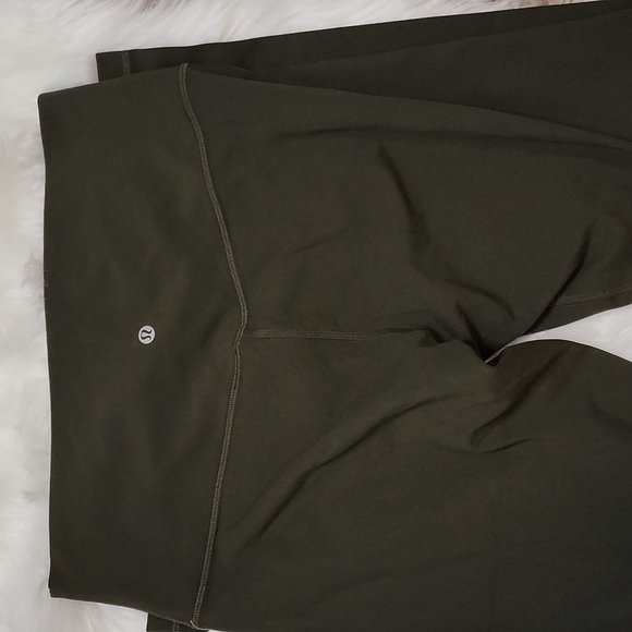 NWT Lululemon Align™ High-Rise Pant 28" Size 12  Dark Olive - Picture 6 of 7
